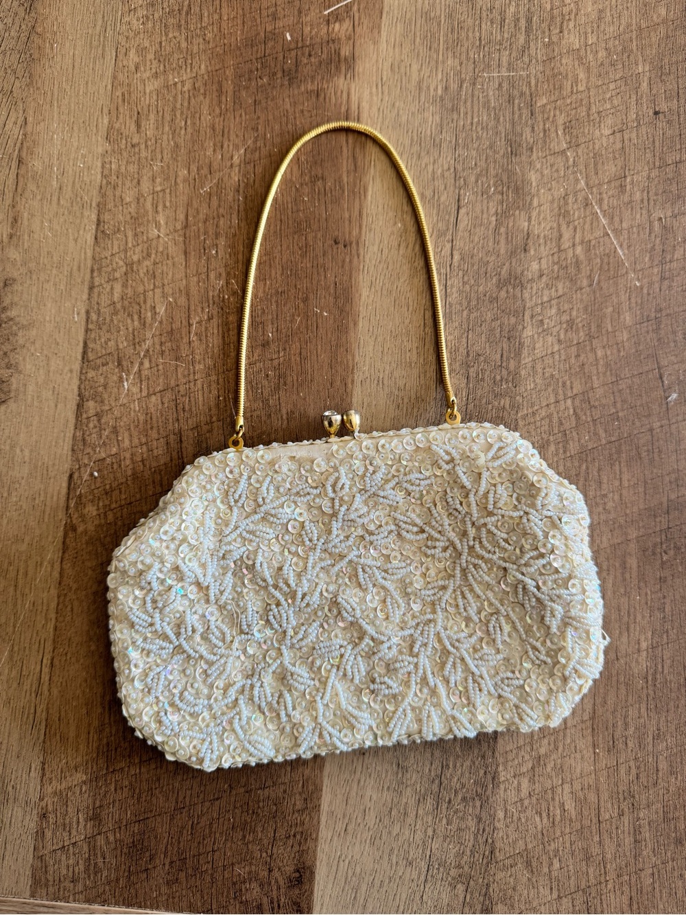 Vintage 60s White Ivory Beaded Purse Evening Bag Gold Chain Retro Clamshell
